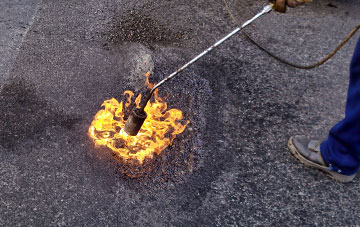 Lomeshaye flat roofing repairs